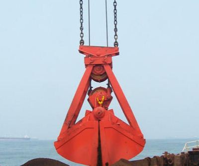 抓斗的加油程序要做好